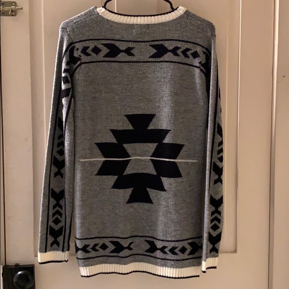 Aztec print sweater - Picture 3 of 3